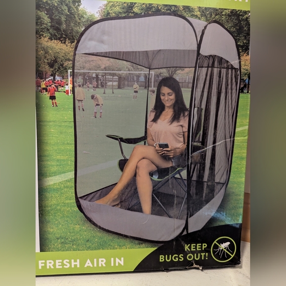 Magic Mesh Portable Pod Screen Shelter Pop Up Air Sport Camp Tent Magnetic Door - Picture 1 of 5